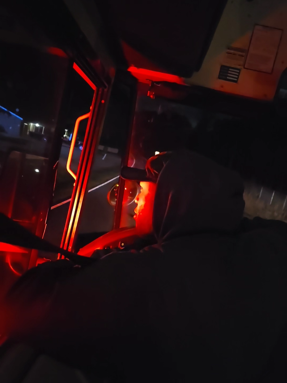 How it be #schoolbusdriversoftiktok #tenlugthug #northcarolina #businessowner #cdl @Drew Earl @n0tseannnn 