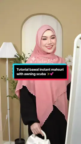Kalau nak nampak manis and cantik macamni senang je kan 😍 Bukan setakat jadi cantik je, bersiap pun jadi laju! Model is wearing out best selling Bawal Instant Mahsuri in Pastel Pink 🎀✨🛍️