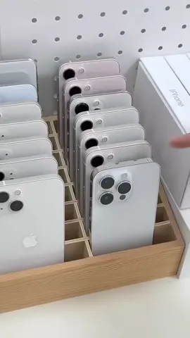 #လက်ဆောင်ယူကွာ😘 #လိုအပ်သူယူပါ😊😊 