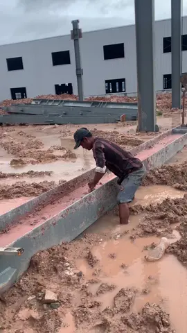 លឿនៗតិចមកមេៗ#ជាងដែកស្បែកខ្មៅ😁🥀❤️ 