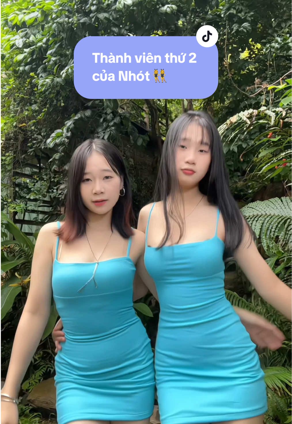 Thành viên thứ 2 của Nhót 👯‍♀️ Cái màu tưởng không hợp mà hợp không tưởng 🫣 #Ulesa#Nhabenrung#Nhotverung  #tiktok#xuhuong