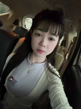 mình là ng iu cũ,iu nhau trog qá khứ gòi^^