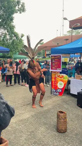 adem banget lagu nya #tariantradisional #kalimantan #dayakkalimantan #masukbrandagakya  #creatorsearchinsights 