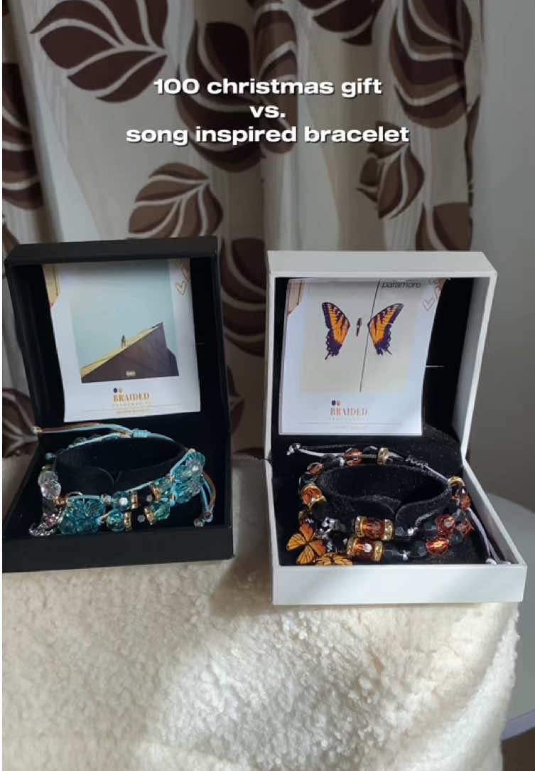 Replying to @notebook to receive this kind of gift on christmas! 🤞🏻 #christmasgift #christmas #gift #braidedpersonality #couplebracelet 
