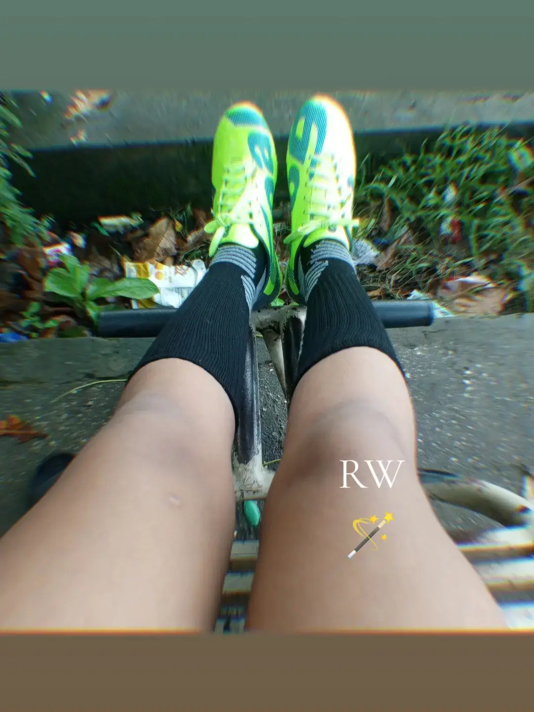 လေ့ကျင့်နေဆဲပါ#ဆယ်လီမှအသဲပေးတာလား😔😑 #ဘောလုံးကစားနည်းကိုချစ်မြတ်နိူးသူ #ဒါလေးတော့fypပေါ်ရောက်ပါကွာ #fypシ゚ 