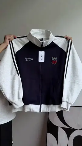 Áo khoác nỉ zip phối 3 sọc #aokhoac #xuhuong #phoidoxinh #fypシ゚ #macdepmoingay 