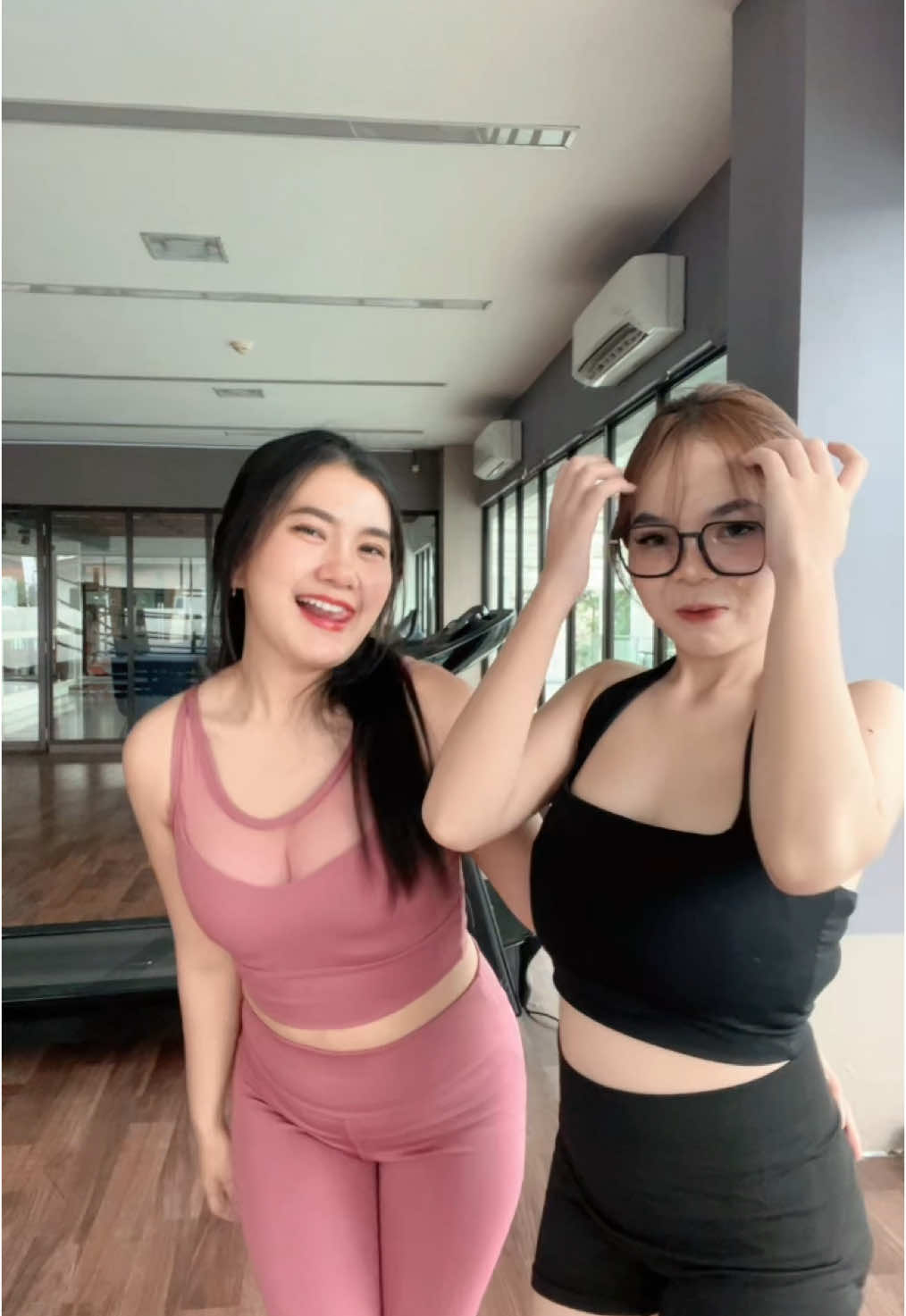 Kita seumuran kok 😍@💋 