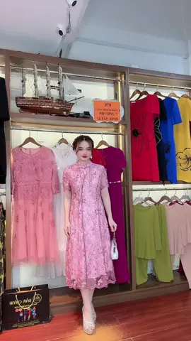 Lên kệ thêm mẫu mới ạ - Thuê hàng cao cấp #damtiecxinh #damcaocap #damtiectrungnien #damsuonxam #damtiecsangchanh 
