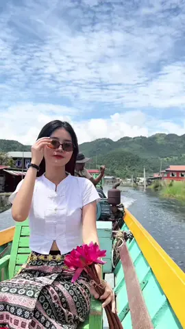 #foryou #fyp #ချစ်ပေးကြအုန်းနော်😍😘😘 