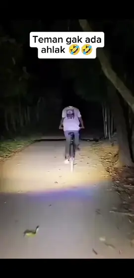 Berikan Give Terbaikmu agar senantiasa akun ini tetap membuat mu tertawa🤭😂😂