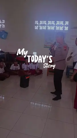 Pada hari Senin tanggal 03 November 2025 sekira pukul 10.00 wib s/d selesai Wakapolsek Klego bersama anggota melaksanakan giat pembinaan dan penyuluhan kepada siswa - siswi MI Islamiyah Tanjung, Kec. Klego, Kab. Boyolali. #polriuntukmasyarakat #polrihadir #polripresisi #bullying #polsekklego 