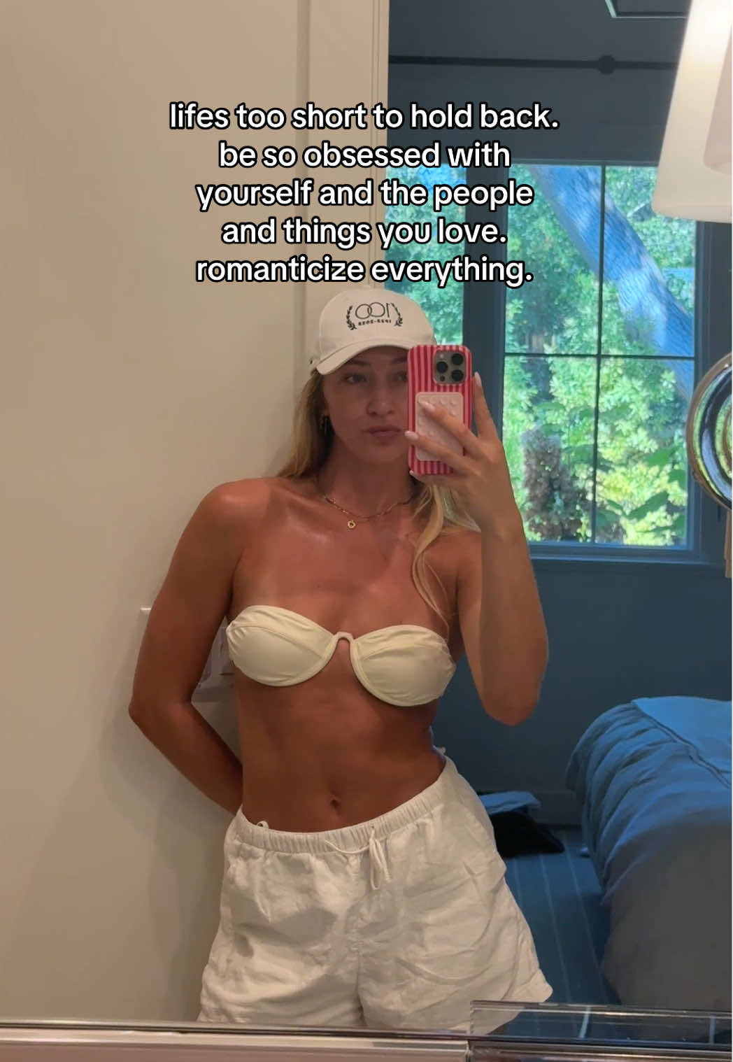 dream so big. live and love loudly!!! a lil trailer to my life <3 