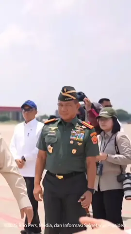 Presiden Prabowo Serahkan Pesawat Airbus A-400M/MRTT Alpha 4001 ke Panglima TNI. 3 Nov 2025 ✨️ #fypシ #seskabteddy #letkolteddy #prabowosubianto 