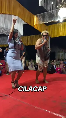 CILACAP BERGOYANG #fyppppppppppppppppppppppp #KOMEDI #komeditiktok #vidiolucu #viraltiktok (terimakasih buat keluarga BAJANG TARUB sudah mengundang semoga semakin sukses.