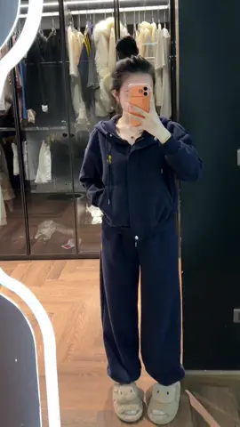 Nếu hoa nở năm nay em không tới, thì hẹn gặp anh vào mùa quýt năm sau nhé 😁