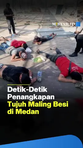 Tujuh ‘Rayap Besi’ Ditangkap Polisi Saat Beraksi di Eks Pabrik Kopi Asam Kumbang Medan, MISTAR.ID Tujuh pria yang sedang asyik mencuri besi di bekas pabrik kopi di Jalan Bunga Raya, Kelurahan Asam Kumbang, Kecamatan Medan Selayang, Kota Medan, ditangkap polisi, Minggu (2/11/2025). Ketujuh pelaku masing-masing berinisial IH, MF, R, FA, YS, AS, dan FN. Penangkapan bermula saat dua di antaranya melintas di Jalan Bunga Raya menggunakan becak bermotor (betor) sambil membawa potongan besi. Petugas Polsek Sunggal yang sedang berpatroli merasa curiga dan langsung menghentikan keduanya. Baca  selengkapnya di https://mistar.id/news/hukum-peristiwa/tujuh-rayap-besi-ditangkap-polisi-saat-beraksi-di-eks-pabrik-kopi-asam-kumbang #maling #malingbesi #rayapbesi #medan #polseksunggal 