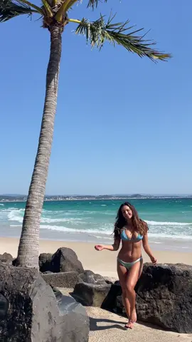 Ocean therapy 🌊 #beachgirl #vacation #swimsuit #atthebeach #cute 