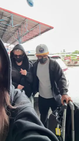 Phone iu chuẩn bị bay zề SG gùiiii hiện gặp lại nhaaa . Bái baiii 💞 cre : on vd #QuangHungMasterD #Muzik #masterdentertainment #viraltiktok #xhhhhhhhhhhhhhhhhhhhhhhh 