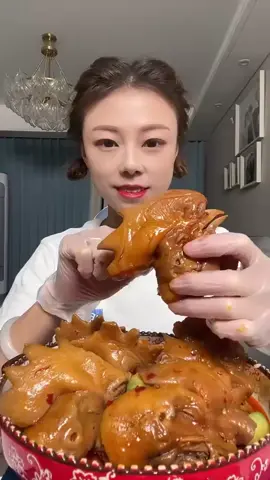 Chicken head😋🐔 #chicken #fyp #mukbang #viral #chinesemukbang 