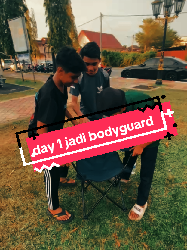day 1 jadi bodyguard @Atin🦋 @wamid @pan  #perakstyle🚀 #foryoupage #xybca #bodygurd #tolongorangbantuorang 