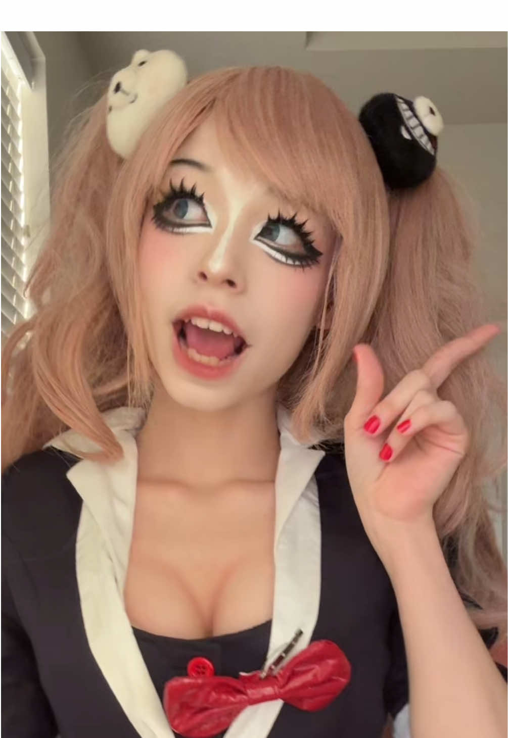 VEO VEO #cosplay #halloween #danganronpacosplay #danganrompa #junkoenoshima 