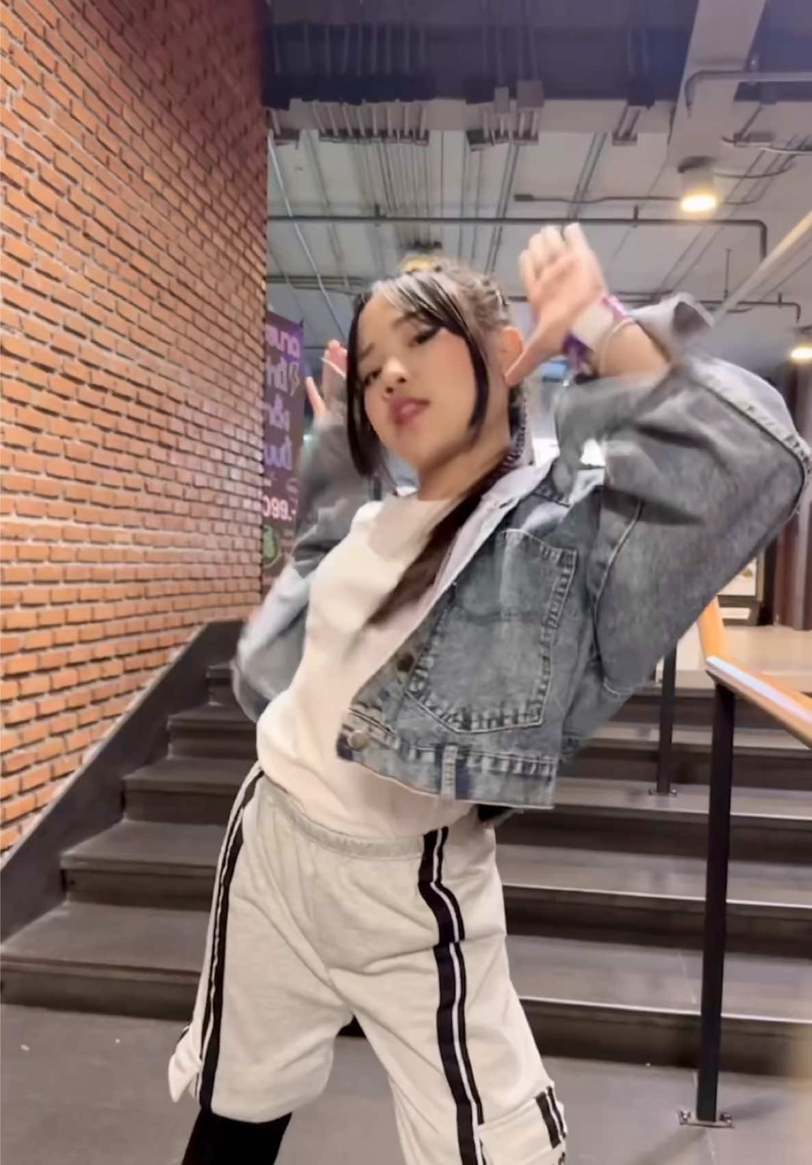 FaSHioN 💙🤍 #คิริน #คิรินเคยตัดผมบ้างไหม #cortis 