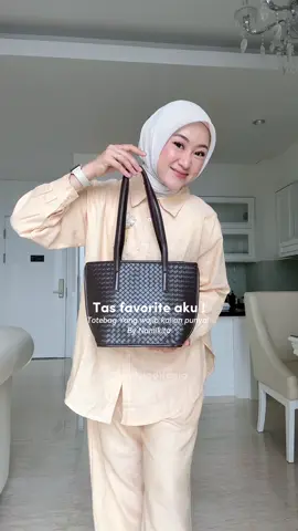 Tas cemplang cemplung ala aku! 👀  @Namikita Store  #taswanita #totebag #tasmurah #taskekinian #shoulderbag 
