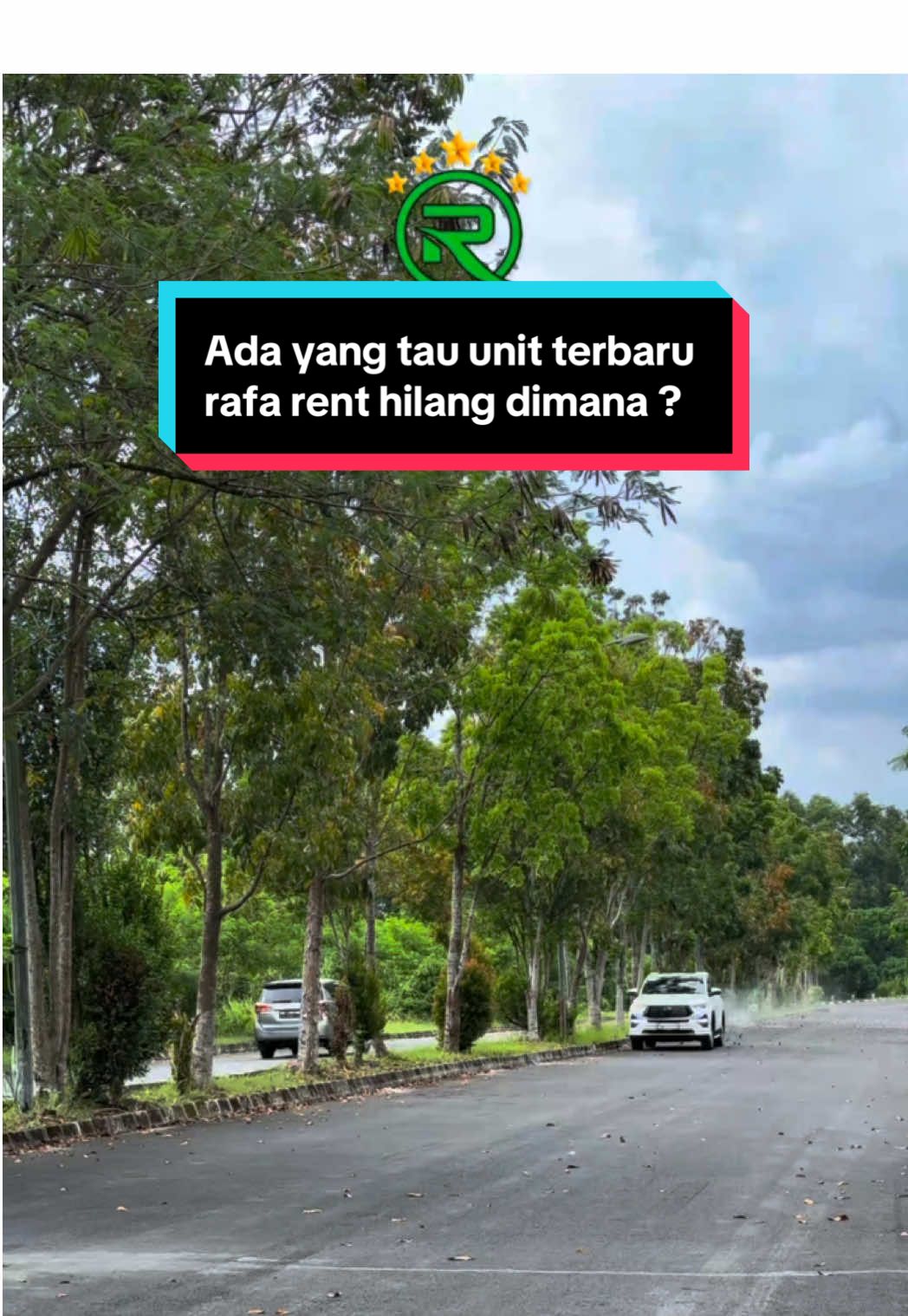 Lah kok hilang ! Ada yang tau hilangnya kemana ? Tulis di kolom komentar . . . 🚗 Experience the Luxury with Innova Zenix Q! Nikmati sensasi berkendara dengan kenyamanan dan fitur modern dari Innova Zenix Q, hanya di Rental Mobil Rafa. ✅ Unit terbaru ✅ Fitur lengkap & elegan ✅ Siap antar ke seluruh daerah, bahkan sampai pelosok 📍Tersedia di 38 provinsi seluruh Indonesia #rentalmobilpalembang #sewamobilpalembang #innovazenix #rentalmobilrafapalembang #fyppppppppppppppppppppppp 