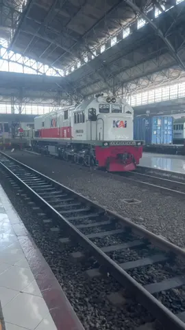 Pergi sejauh jauhnya #fyp #sadvibes🥀 #tanjungpriok #masukfyp #galaubrutal🥀 