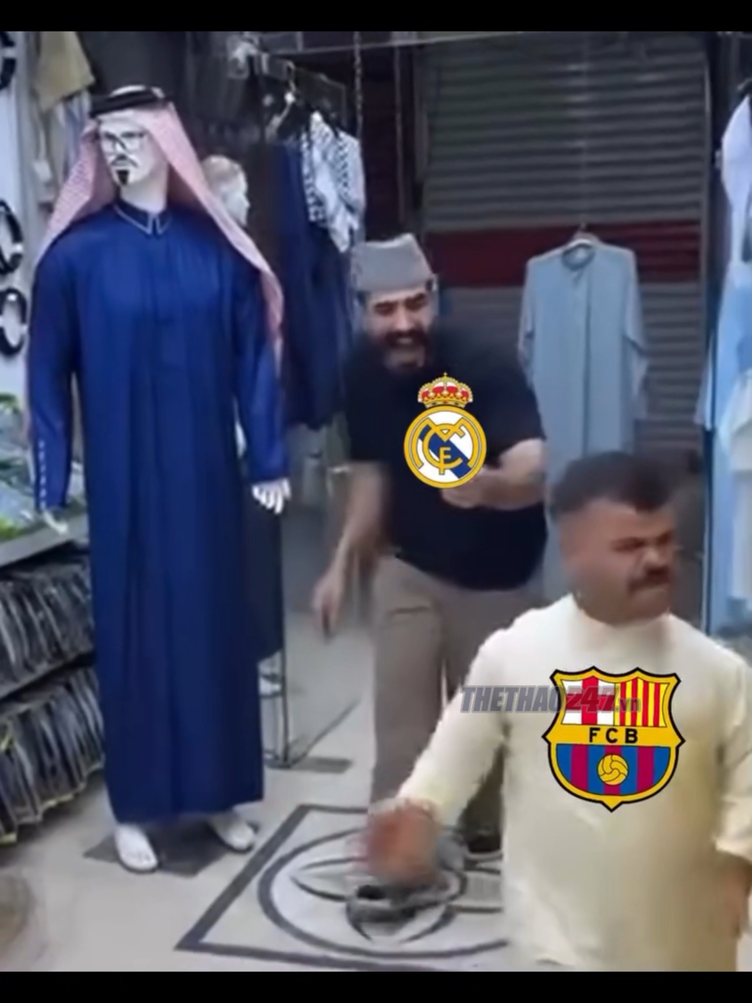 Bà xã giận cá chém thớt rồi #barcelona #realmadrid #meme #funny #Thethao247