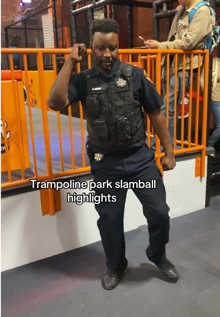 This cop is a slamball legend #fyp #6kavon #nba2k26 #slamball #bigair 