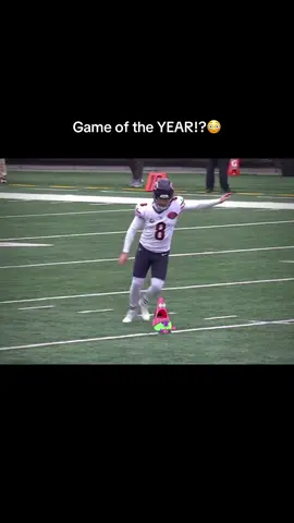 NFL game of the year!? #nfl #nflmemes #chicagobears #sports 