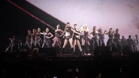 thankyou blackpink, bisa lah masukin jakarta ke list encore #blackpink #deadlineworldtour #lisa #gbk #blackpinkinjakarta 