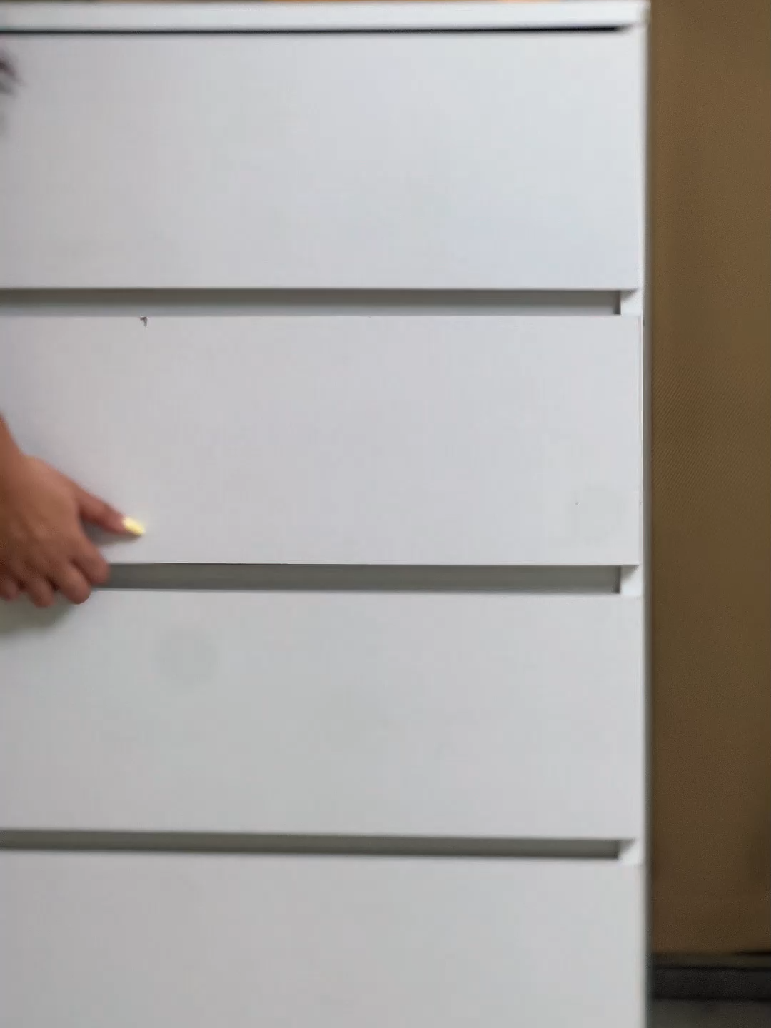 Achieve design purity. Four handleless, deep drawers offer ample, organized space, seamlessly blending into your modern environment.        Bring Home the Pure Look! #KitchenZ #Furniture #fypppppppppppppp #HomeDecor #4Layerchestdrawer #ChestDrawer