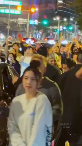 Nhìn cậy ai nói 37t chèn ưi  Nhìn nó chơi chơi 😂😂😂 #xuhuongggggggggggggggggggggg #gdragon #bigbang 