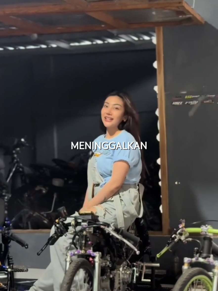 Meninggalkan luka seluas samudra #sad #katakata  #templatecapcut  #inayla #masdomol 