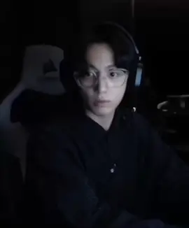 jungkook …glasses.. gamer…🫠#jungkook#explor#fyp#fypシ゚ 