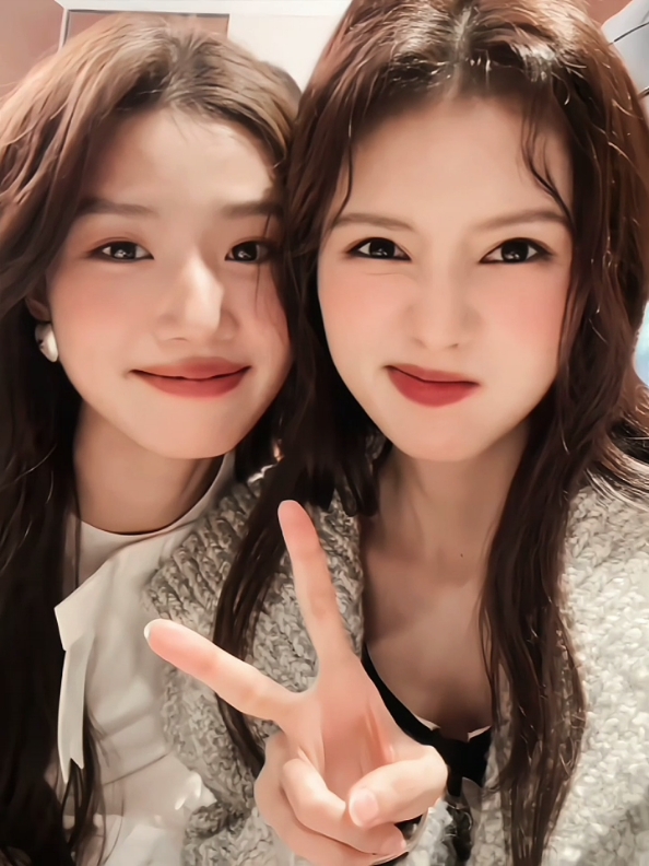 my pretty girls with their tanods #loveintheclouds #luyuxiao #henan #mingyi #mutianji #foryoupage #foryou #fyp 