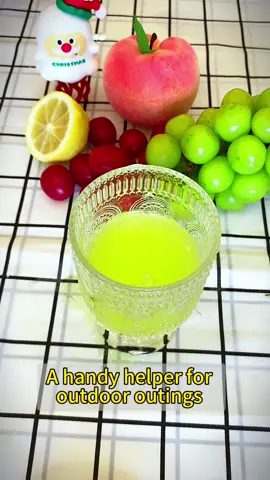 #HomemadeDrinks #PortableJuicer #FreshJuice #KitchenEssentials' #manualjuicer #handjuicer #juicesqueezer 