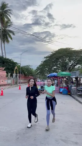 ចេញហាត់ប្រាណថ្ងៃដំបូង🤣🤣