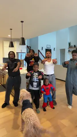 Whole gang in this bih 