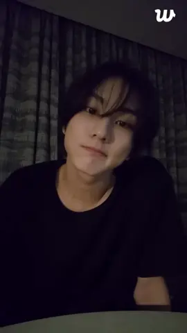 He looks like a girl,so beautiful 😭😭😭 #jungwon#enhypen#liveweverse#fyppppppppppppppppppppppp#xhtiktok 
