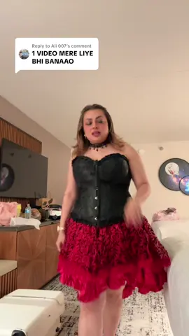 Replying to @Ali 007 #foryoupage #girlstrip #vegastiktok #vegastrip 