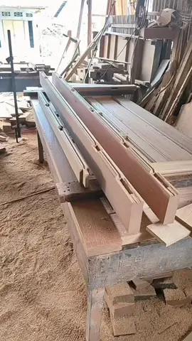 The method of installing door panel boards..  #carpenter #reels #woodwork #decor #doors #makersgonnamake #interior #woodart #construction #woodworking #carpenter #table #furnituredesign #woodcarving #viralreelschallenge #FineWoodworking #woodworkingcommunity #interior #wooddesign #carpenter #maker  #DIY #reelsfb #furniture #wood 