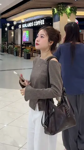 Mặc áo vầy xinh nhỉ #met53 #ngocluongstory 