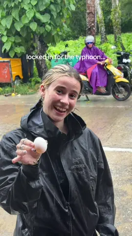 Locked in for the typhoon in Siarago 🌀 Storm Tino landing in Philippines 🇵🇭  #philippines #typhoon #kalmaegi #philippinestiktok #storm 