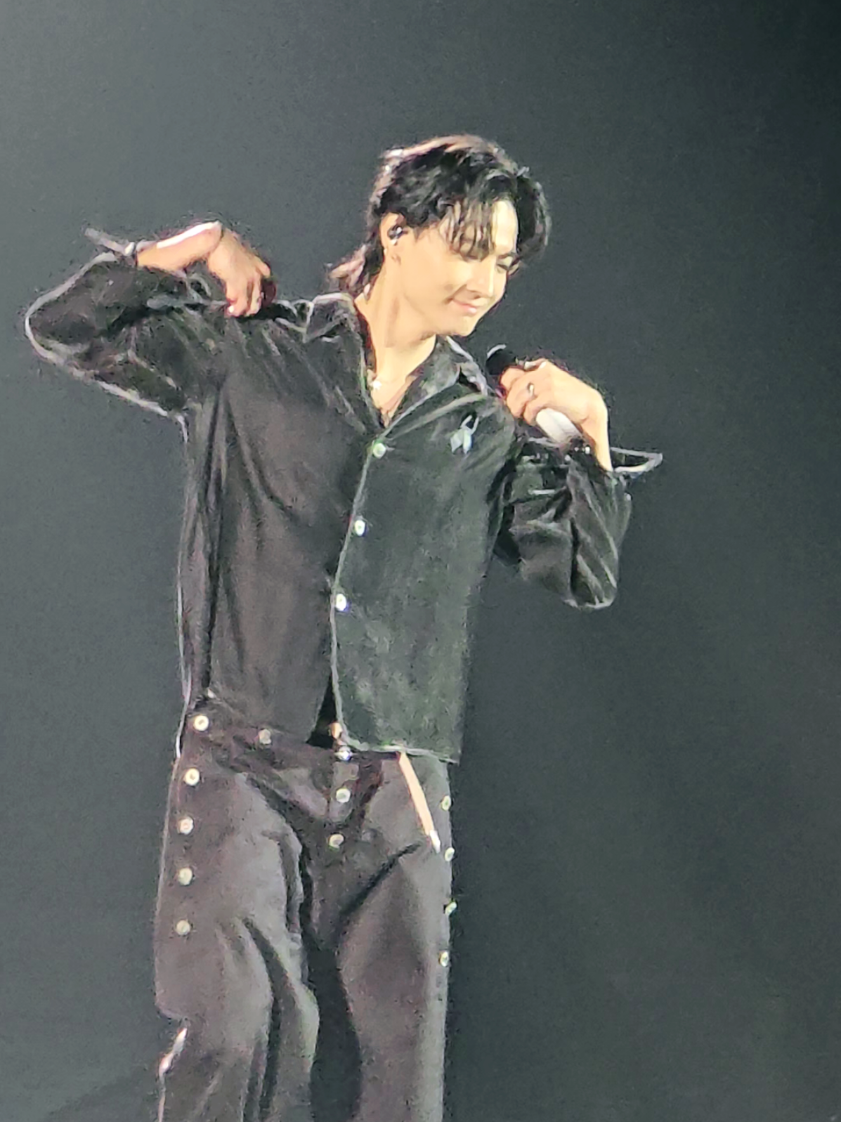 ใครมันจะไปหลงเธอ ได้เท่าเธอหลงตัวเองคะ พ่อหนุ่มมีเสน่ห์ว่าซั่น🤣@JAY B #제이비 #JAYB #TAPE_RE_LOAD_FINALE_BKK #tape_re_load_finale_bkk_day2 