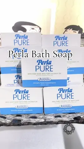 Fresh feels this Christmas! 🎄💙 Treat your skin with the gentle care of Perla Bath Soap, perfect for gifting or self-care moments🫶@Perla PH #perla #perlabathsoap #bathsoap #hypoallergenic #gentlecare 