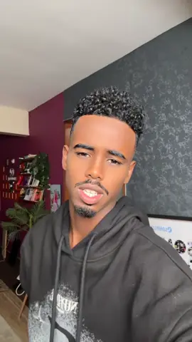 Copy link 🔗 iyo Repost taabta Idinkaa wax idinku ahay 🇸🇴🔂🔥 #cinifyare @Cinif yare wuu soo laaabtay walina warning ⚠️ weeye lkn kan meel sare gaadhaiiya #somalitiktok 