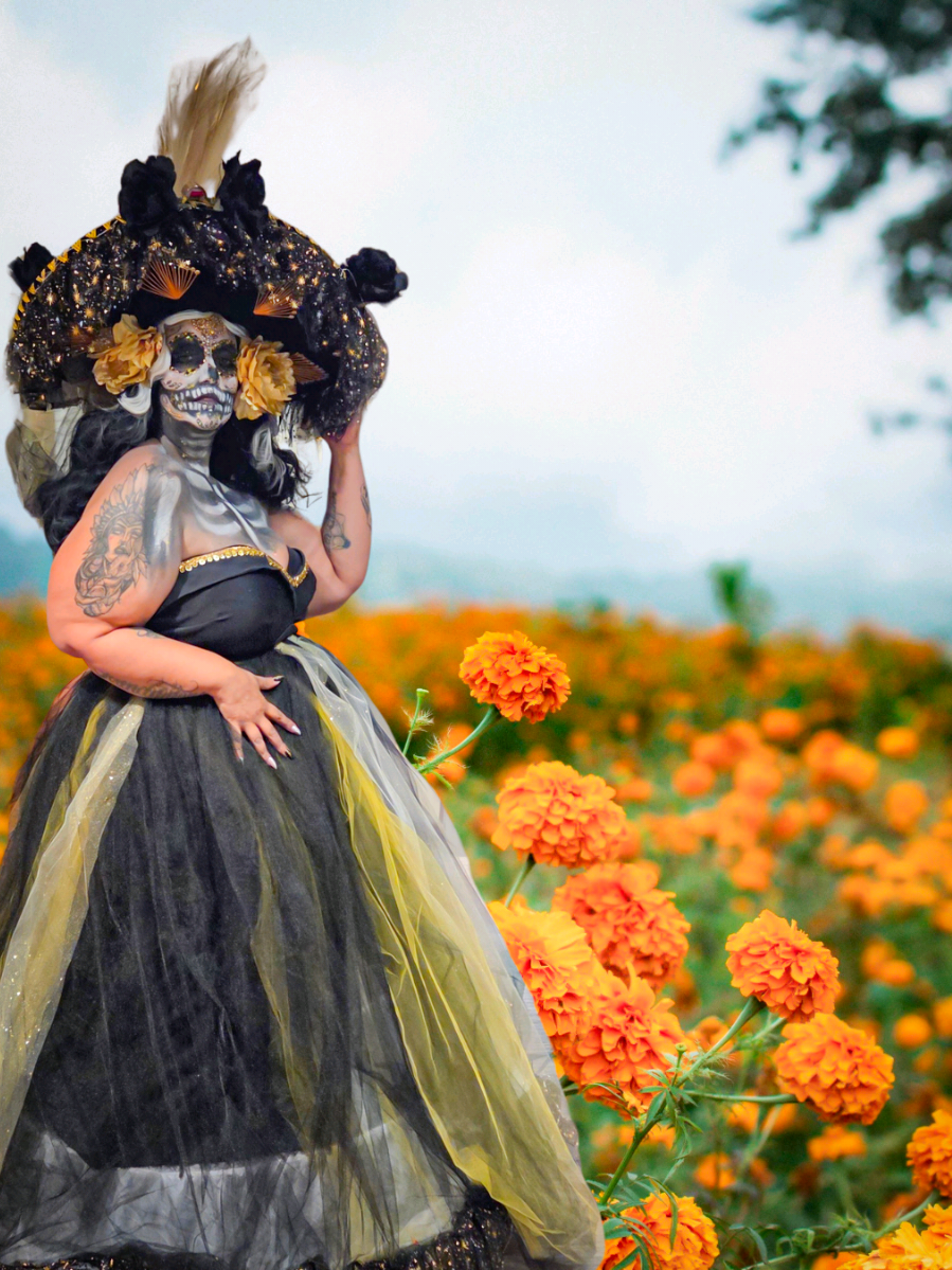 #DIADELOSMUERTOS #LaCATRINA #teachinghistory  #goth8quinn #pinuplife 